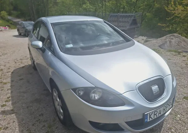 małopolskie Seat Leon cena 10900 przebieg: 252000, rok produkcji 2007 z Krzeszowice